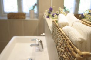 Check out these renovation tips to make your small bathroom feel luxurious.
